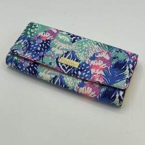 Lilly Pulitzer GWP Travel Wallet Organizer Folio Multi Quill Out Print Blue Pink
